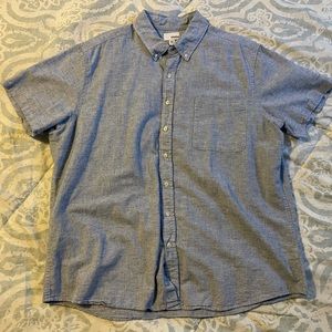 Men’s Short Sleeve Button-Up Shirt